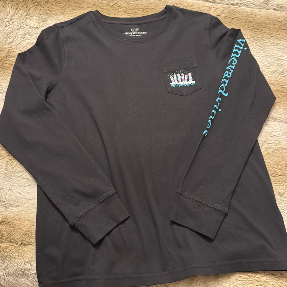 Vineyard vines long sleeve shirt 🎿